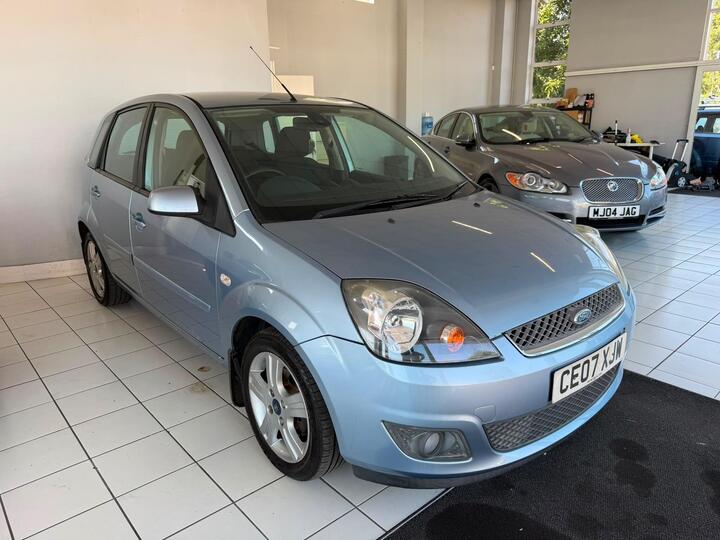 Ford Fiesta 1.25 Zetec Climate 5dr