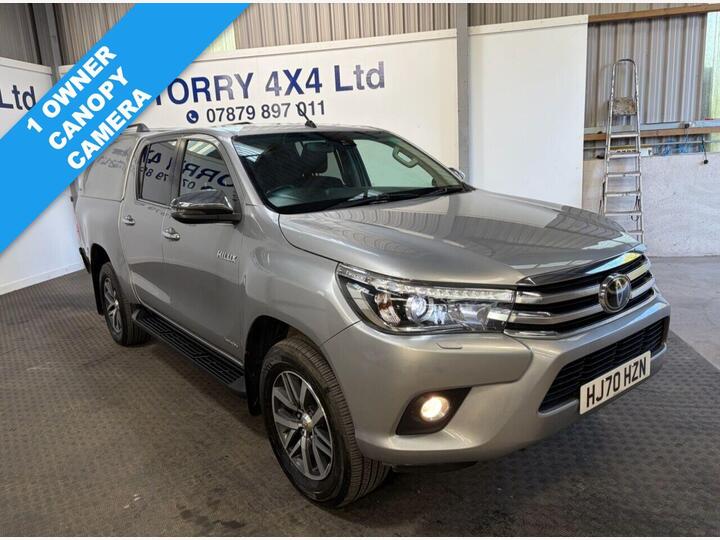 Toyota HILUX 2.4 D-4D Invincible 4WD Euro 6 (s/s) 4dr (TSS)