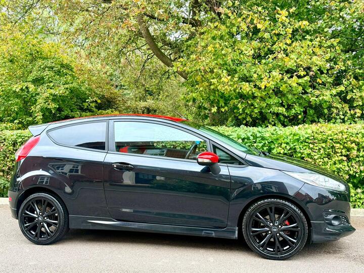 Ford Fiesta 1.0T EcoBoost ST-Line Euro 6 (s/s) 3dr