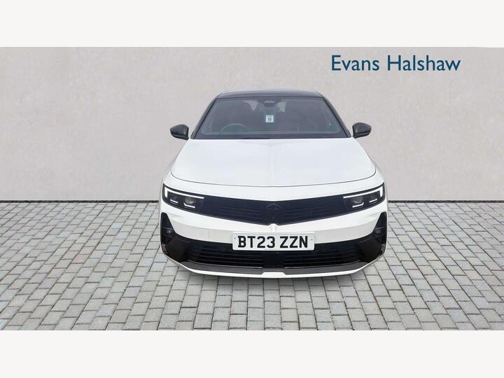 Vauxhall Astra 1.6 12.4kWh GSe Sports Tourer Auto Euro 6 (s/s) 5dr Vauxhall Astra 1.6 12.4kWh GSe Sports Tourer Auto Euro 6 (s/s) 5dr