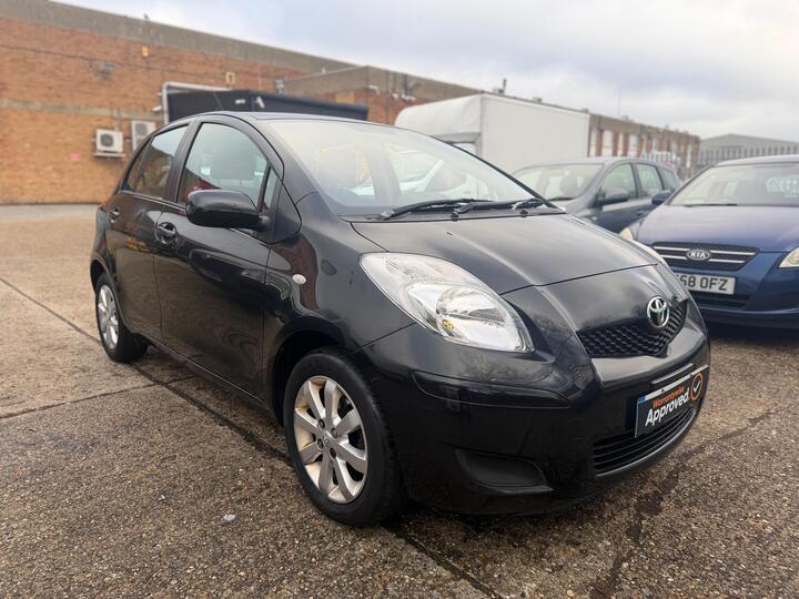 Toyota Yaris 1.33 Dual VVT-i TR Euro 4 (s/s) 5dr