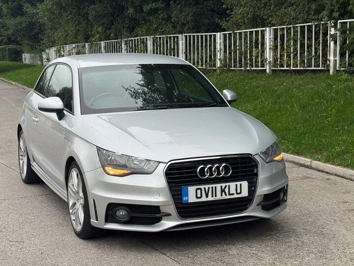 Audi A1 1.6 TDI S Line Euro 5 (s/s) 3dr