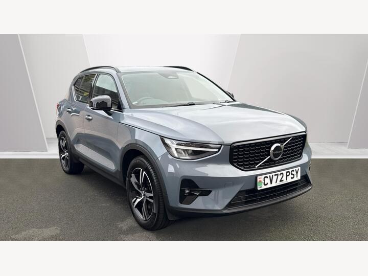 Volvo XC40 2.0 B3 MHEV Plus DCT Auto Euro 6 (s/s) 5dr