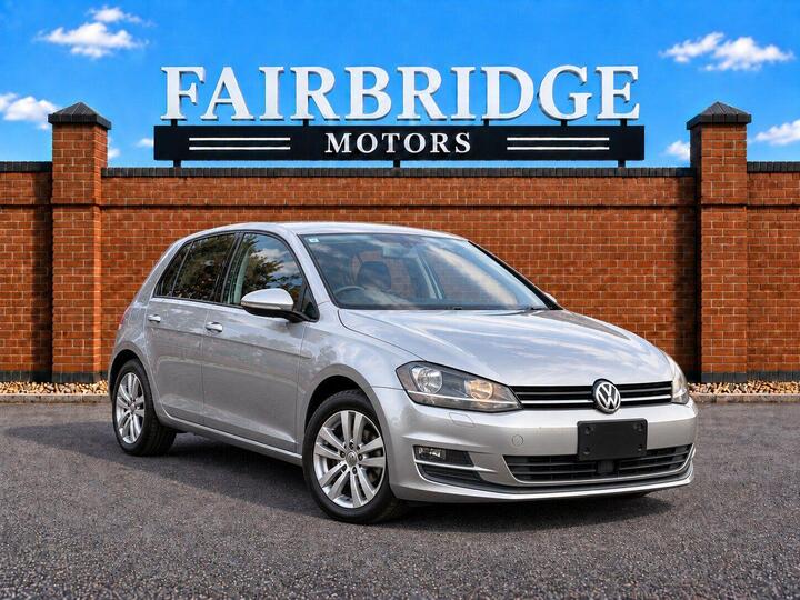 Volkswagen Golf 1.2 TSI BlueMotion Tech S DSG Euro 5 (s/s) 5dr