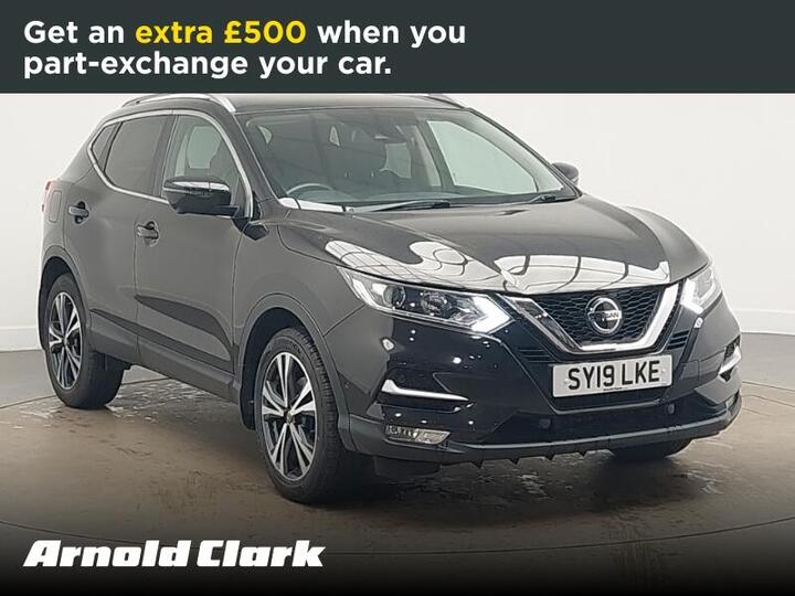 Nissan Qashqai 1.3 DIG-T N-Connecta Euro 6 (s/s) 5dr