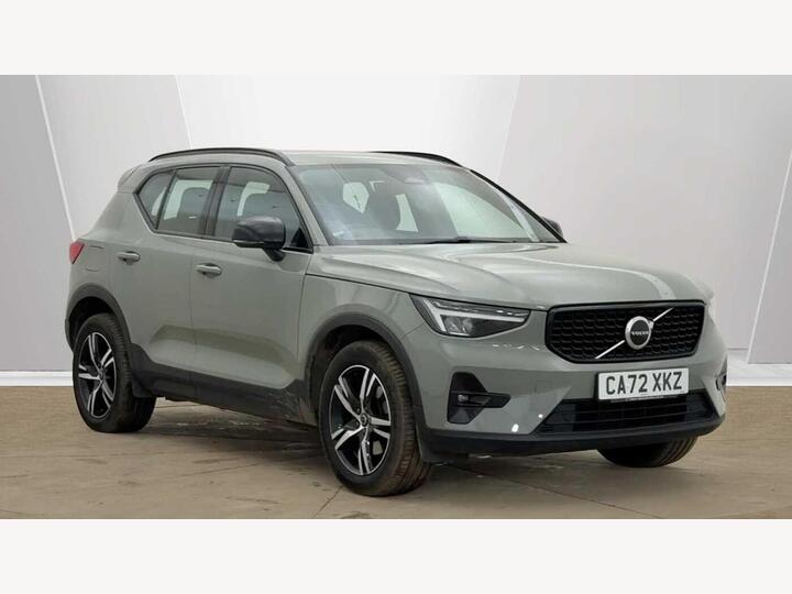 Volvo XC40 2.0 B4 MHEV Plus DCT Auto AWD Euro 6 (s/s) 5dr