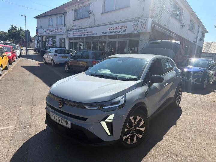 Renault Captur 1.8 E-TECH Evolution Auto Euro 6 (s/s) 5dr