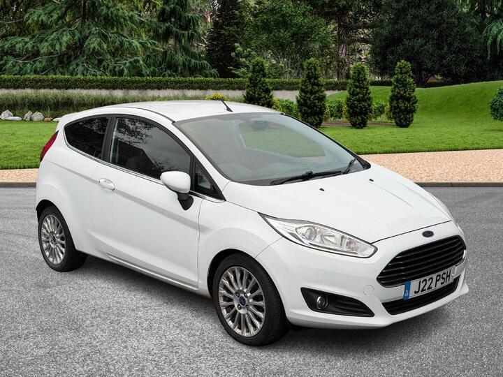Ford Fiesta 1.0T EcoBoost Titanium Euro 5 (s/s) 3dr