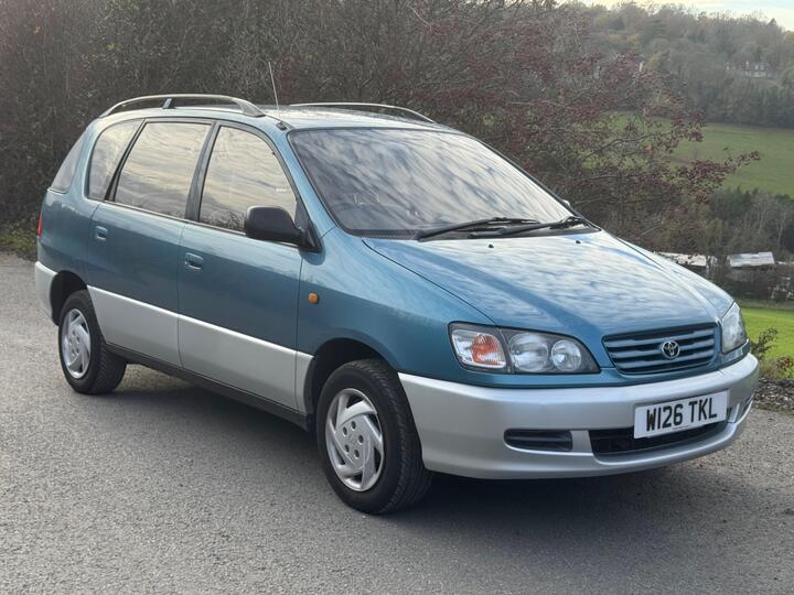 Toyota Picnic 2.0 GS 5dr