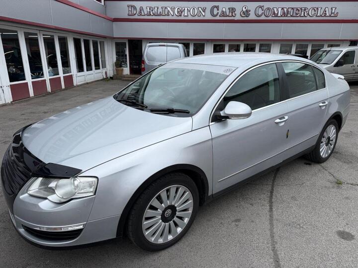 Volkswagen PASSAT 2.0 TDI Highline Euro 5 4dr