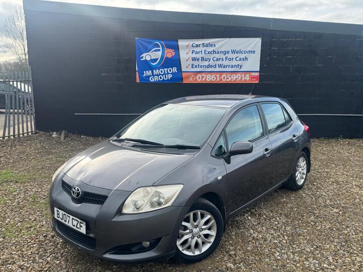 Toyota Auris 1.6 VVT-i TR 5dr Toyota Auris 1.6 VVT-i TR 5dr