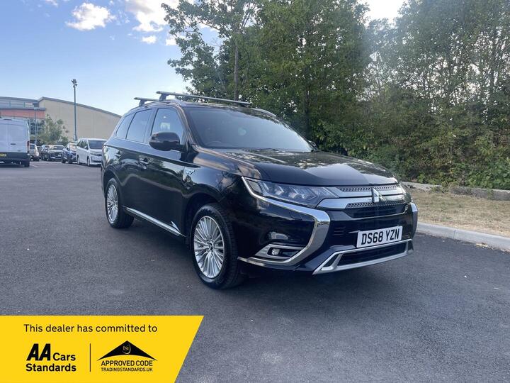 Mitsubishi Outlander 2.4h TwinMotor 13.8kWh 4h CVT 4WD Euro 6 (s/s) 5dr