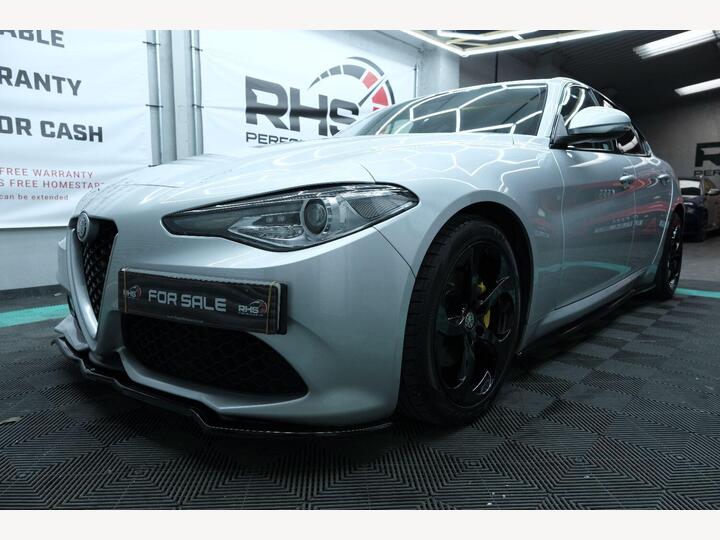 Alfa Romeo GIULIA 2.2 TD Speciale Auto Euro 6 (s/s) 4dr Alfa Romeo GIULIA 2.2 TD Speciale Auto Euro 6 (s/s) 4dr