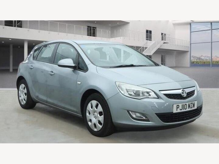 Vauxhall Astra 1.6 16v Exclusiv Euro 5 5dr
