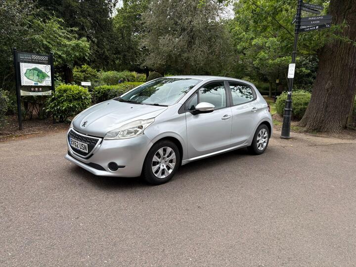 Peugeot 208 1.2 VTi Access+ Euro 5 5dr