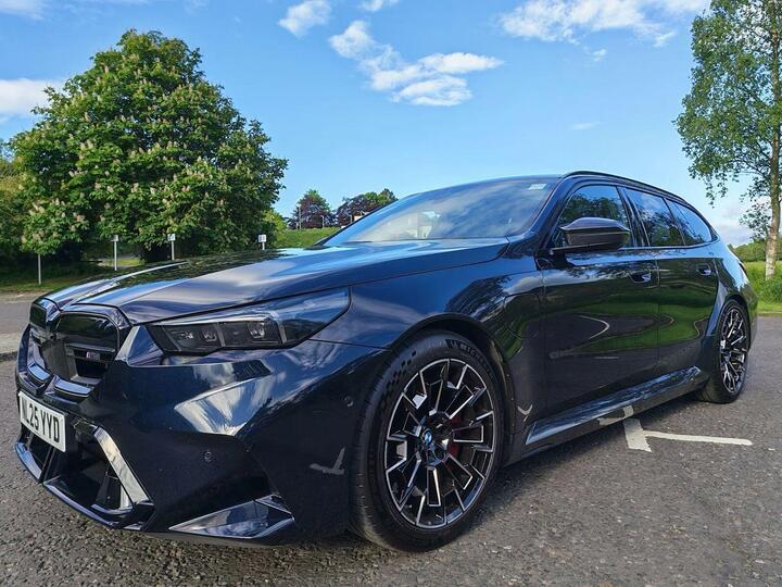 BMW M5 4.4 22.1kWh Touring Steptronic XDrive Euro 6 (s/s) 5dr
