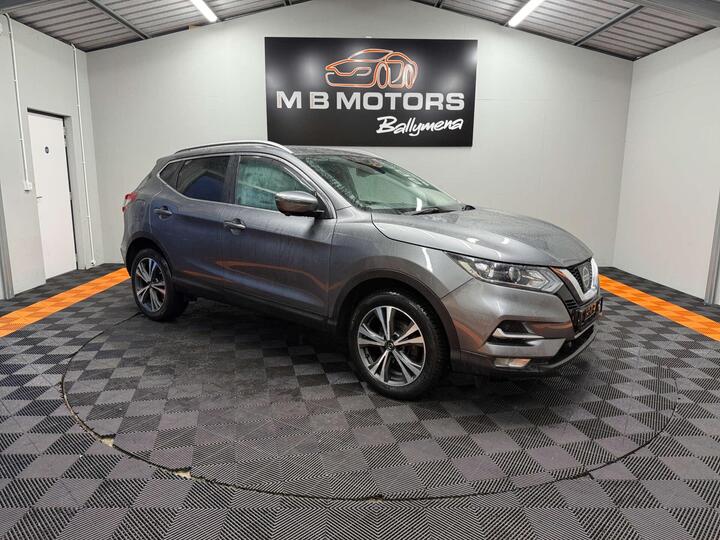 Nissan QASHQAI 1.5 DCi N-Connecta Euro 6 (s/s) 5dr