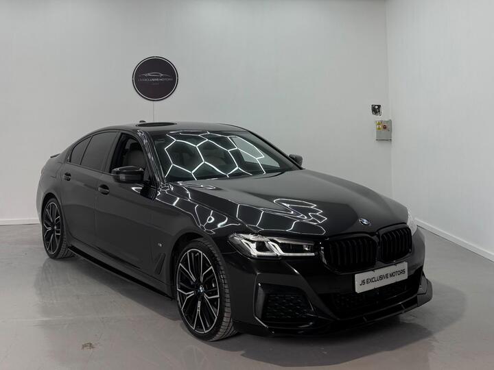 BMW 5 Series 2.0 530e 12kWh M Sport Steptronic XDrive Euro 6 (s/s) 4dr BMW 5 Series 2.0 530e 12kWh M Sport Steptronic XDrive Euro 6 (s/s) 4dr
