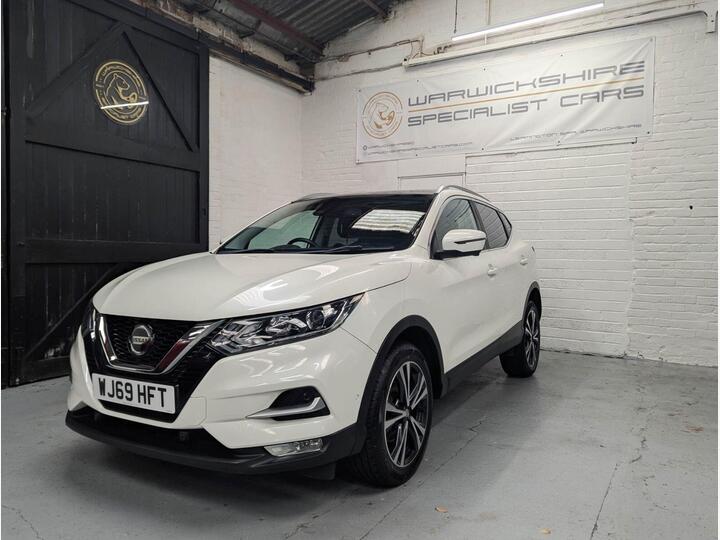 Nissan Qashqai 1.3 DIG-T N-Connecta Euro 6 (s/s) 5dr