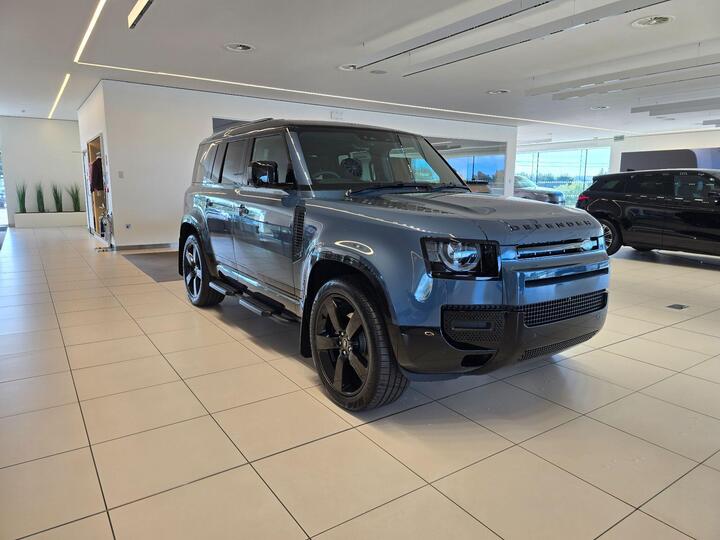 Land Rover Defender 110 3.0 D250 MHEV X-Dynamic SE Auto 4WD Euro 6 (s/s) 5dr