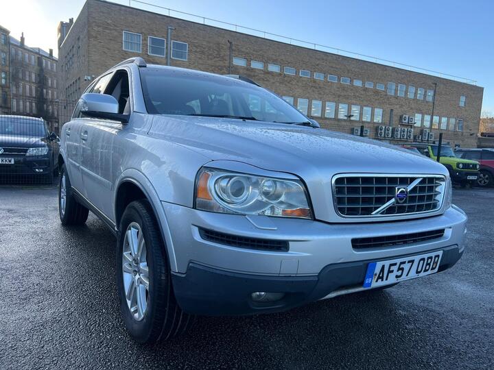 Volvo XC90 2.4 D5 SE Lux Geartronic AWD 5dr