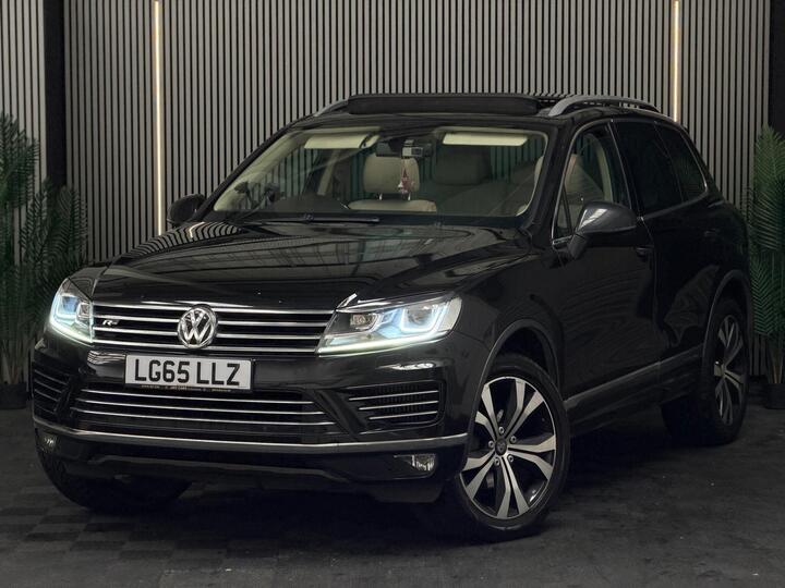 Volkswagen Touareg 3.0 TDI V6 BlueMotion Tech R-Line Tiptronic 4WD Euro 6 (s/s) 5dr