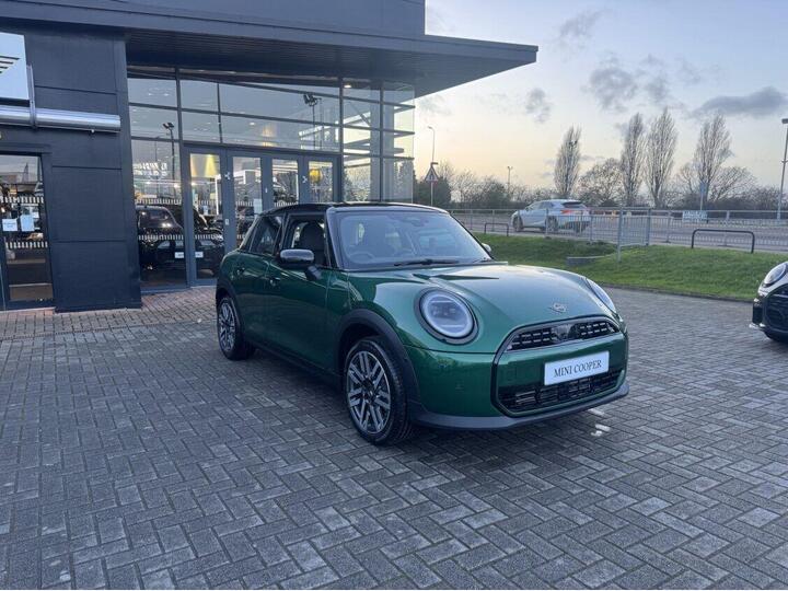 MINI Cooper 1.5C Classic Steptronic Euro 6 (s/s) 5dr