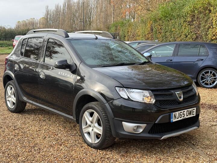 Dacia Sandero Stepway 0.9 TCe Ambiance Euro 6 (s/s) 5dr Dacia Sandero Stepway 0.9 TCe Ambiance Euro 6 (s/s) 5dr