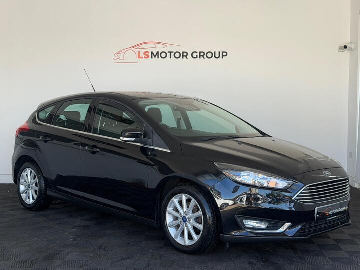 Ford Focus 1.0T EcoBoost Titanium Euro 6 (s/s) 5dr