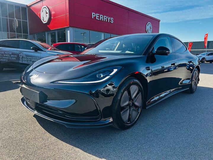 MG MG IM5 75kWh Standard Range Saloon Auto 5dr