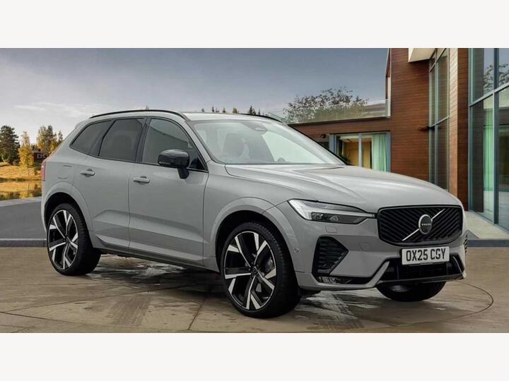 Volvo XC60 2.0 B5 MHEV Ultra Dark Auto AWD Euro 6 (s/s) 5dr