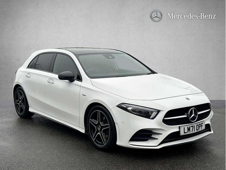 Mercedes-Benz A Class 1.3 A200 AMG Line Edition (Premium Plus) 7G-DCT Euro 6 (s/s) 5dr Mercedes-Benz A Class 1.3 A200 AMG Line Edition (Premium Plus) 7G-DCT Euro 6 (s/s) 5dr