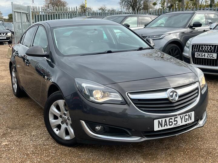 Vauxhall Insignia 1.6 CDTi SRi Auto Euro 6 5dr Vauxhall Insignia 1.6 CDTi SRi Auto Euro 6 5dr