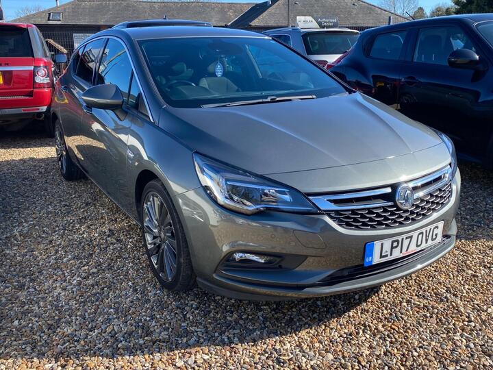 Vauxhall Astra 1.4i Turbo SRi Nav Euro 6 5dr Vauxhall Astra 1.4i Turbo SRi Nav Euro 6 5dr