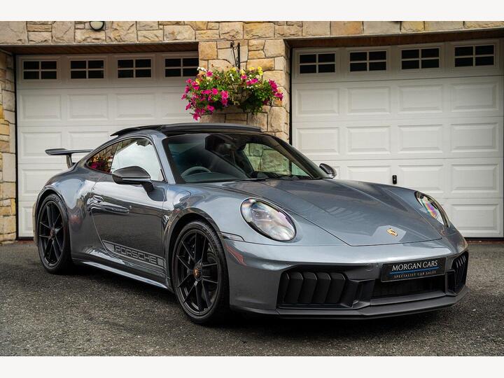 Porsche 911 3.6 T-Hybrid 992 Carrera GTS PDK Euro 6 (s/s) 2dr