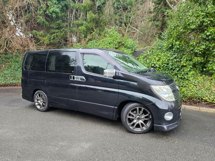 Nissan Elgrand 3.5 V6 AUTOMATIC PETROL MPV 8 SEATS