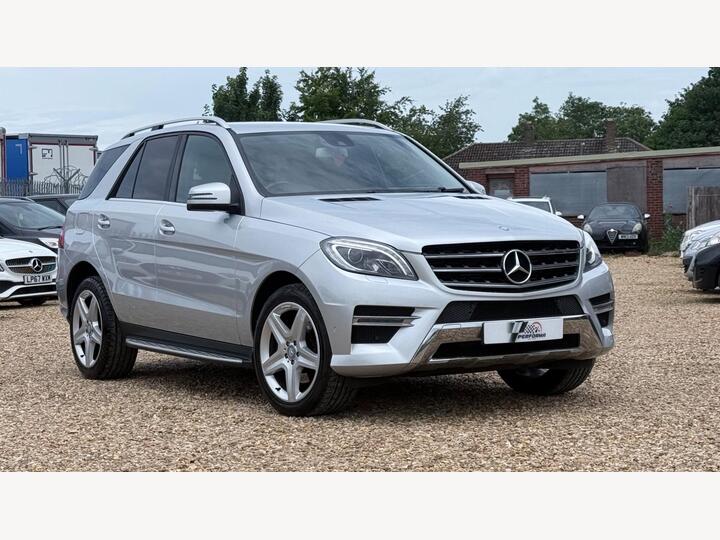 Mercedes-Benz M Class 2.1 ML250 BlueTEC AMG Sport G-Tronic 4WD Euro 6 (s/s) 5dr Mercedes-Benz M Class 2.1 ML250 BlueTEC AMG Sport G-Tronic 4WD Euro 6 (s/s) 5dr