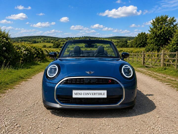 MINI Cooper Convertible 2.0S Exclusive Steptronic Euro 6 (s/s) 2dr
