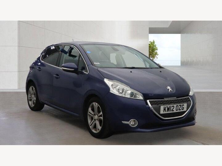 Peugeot 208 1.2 VTi Allure Euro 5 5dr