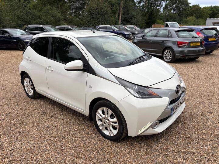Toyota AYGO 1.0 VVT-i X-pure Euro 6 5dr