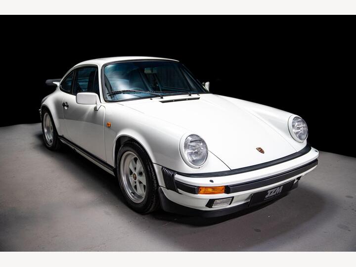Porsche 911 3.2 Classic Carrera Sport 2dr