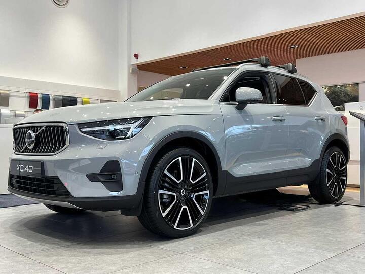 Volvo XC40 2.0 B4 MHEV Ultra Bright DCT Auto Euro 6 (s/s) 5dr