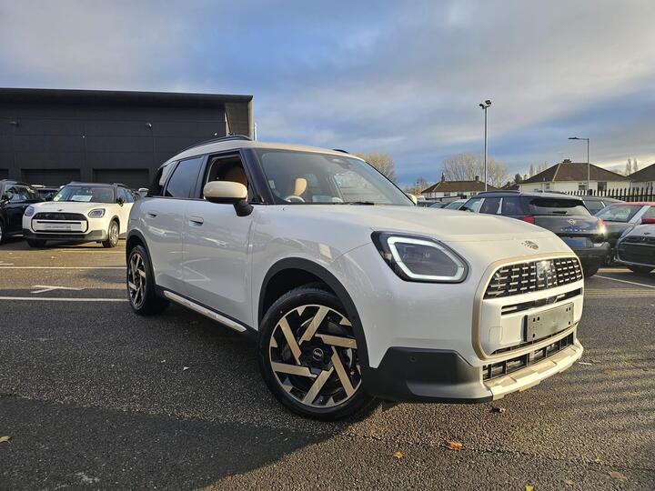 MINI Countryman 1.5C MHEV Exclusive Auto Euro 6 (s/s) 5dr