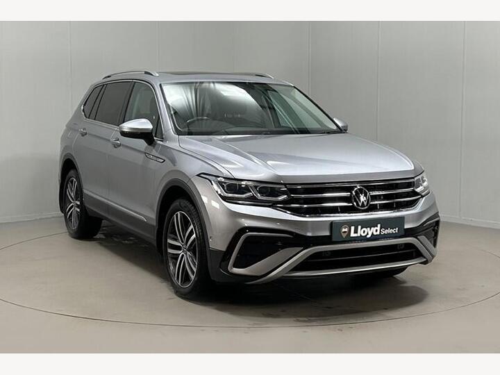 Volkswagen TIGUAN ALLSPACE 2.0 TDI Elegance DSG Euro 6 (s/s) 5dr Volkswagen TIGUAN ALLSPACE 2.0 TDI Elegance DSG Euro 6 (s/s) 5dr