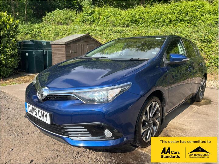 Toyota Auris 1.2 VVT-i Design Euro 6 (s/s) 5dr Toyota Auris 1.2 VVT-i Design Euro 6 (s/s) 5dr