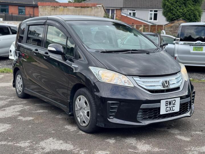 Honda Freed 1.5 Hybrid