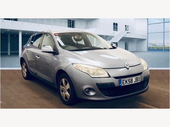 Renault MEGANE 1.6 16V Dynamique Euro 5 5dr Renault MEGANE 1.6 16V Dynamique Euro 5 5dr