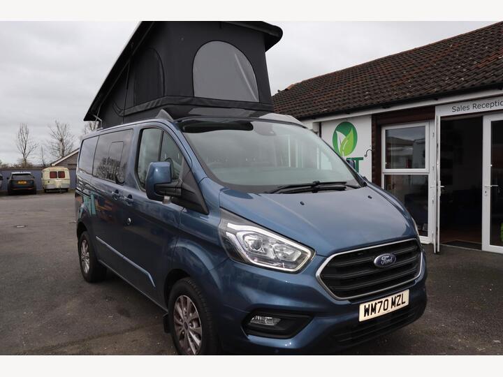 Ford Transit Custom 2.0 300 EcoBlue Limited Crew Van L1 H1 Euro 6 (s/s) 5dr (6 Seat) Ford Transit Custom 2.0 300 EcoBlue Limited Crew Van L1 H1 Euro 6 (s/s) 5dr (6 Seat)