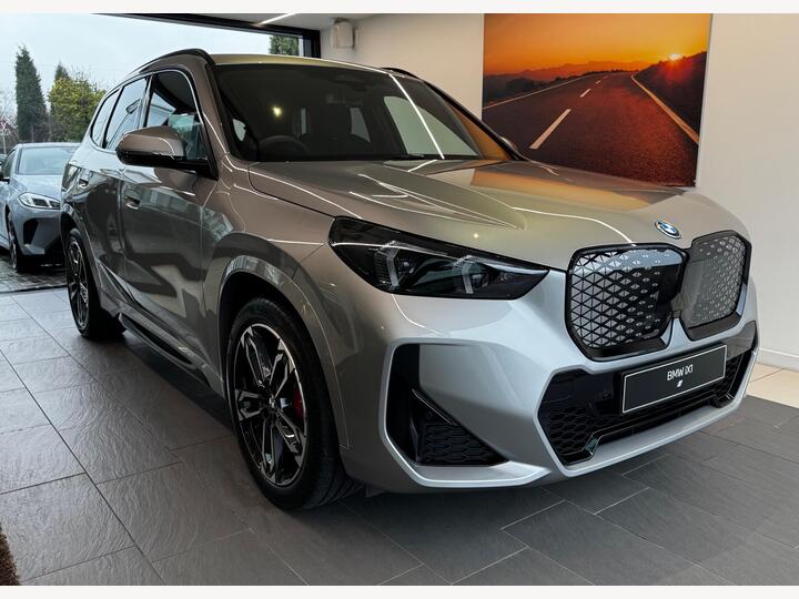 BMW IX1 20 66.5kWh Shadow Edition Auto EDrive 5dr (11kW Charger)