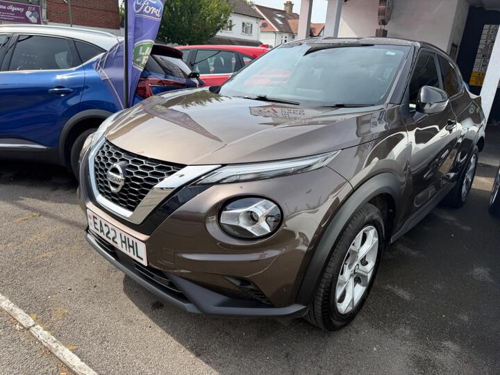 Nissan Juke 1.0 DIG-T N-Connecta DCT Auto Euro 6 (s/s) 5dr